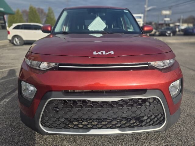 2022 Kia Soul LX's photo